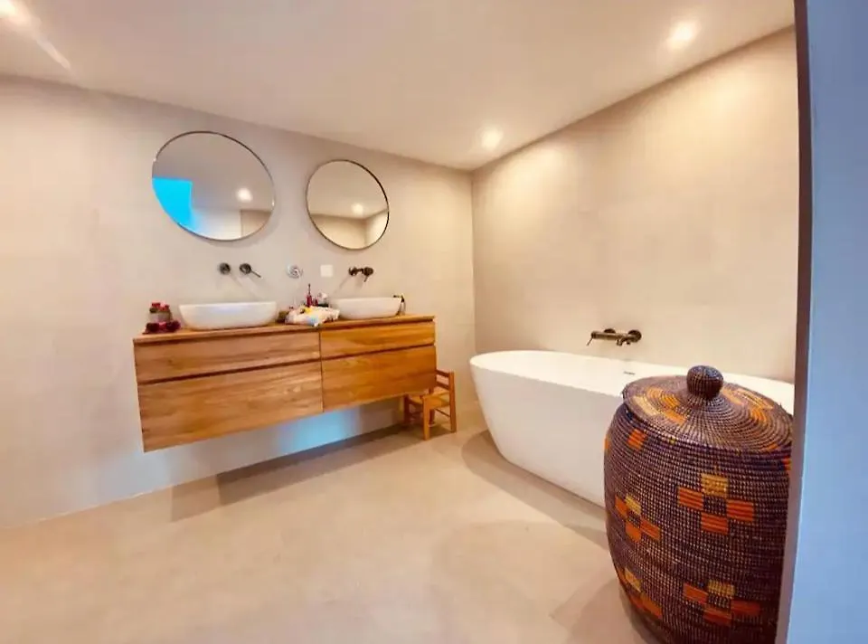 Maison Bord De Mer Avec Jacuzzi Marseille